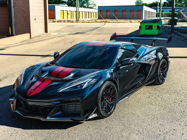 Black Corvette with red stripes