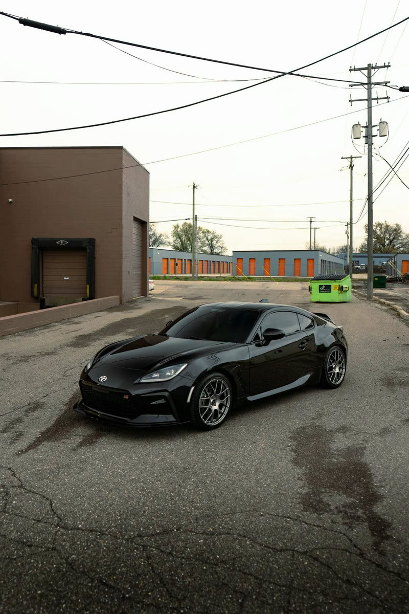 Black Toyota GR86, front three-quarter view